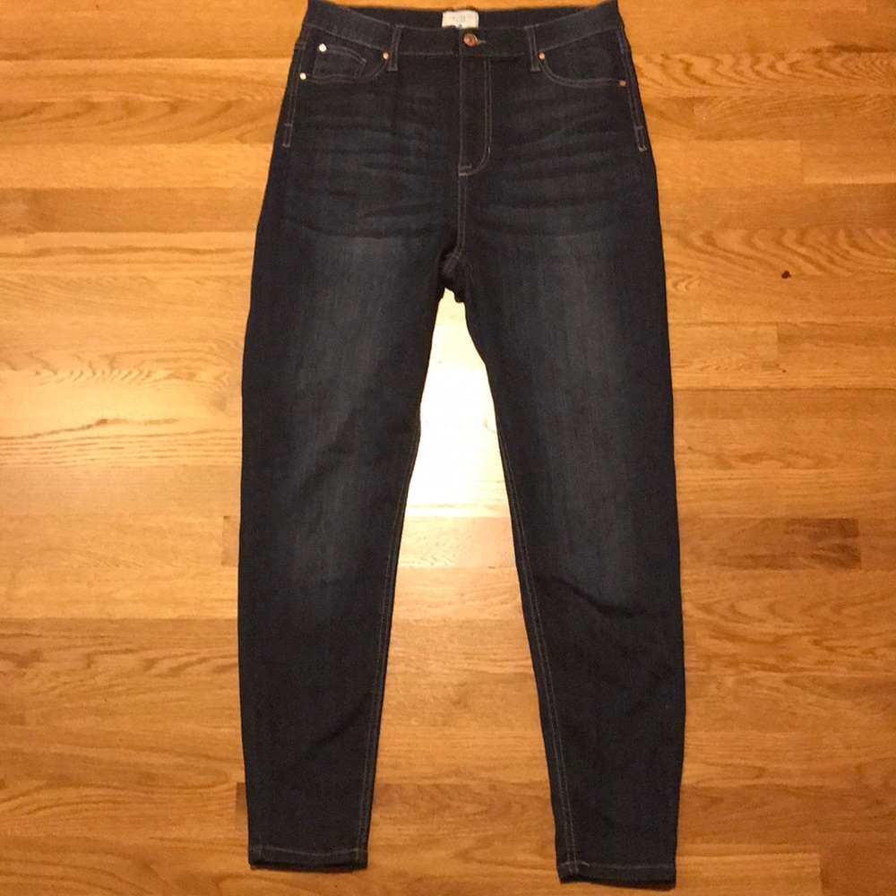 High waisted Celebrity Pink Jeggins